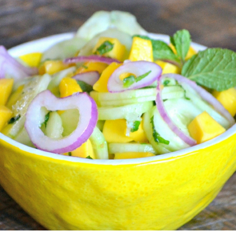 how to make mange cucumber salad with mint and sweet onions
