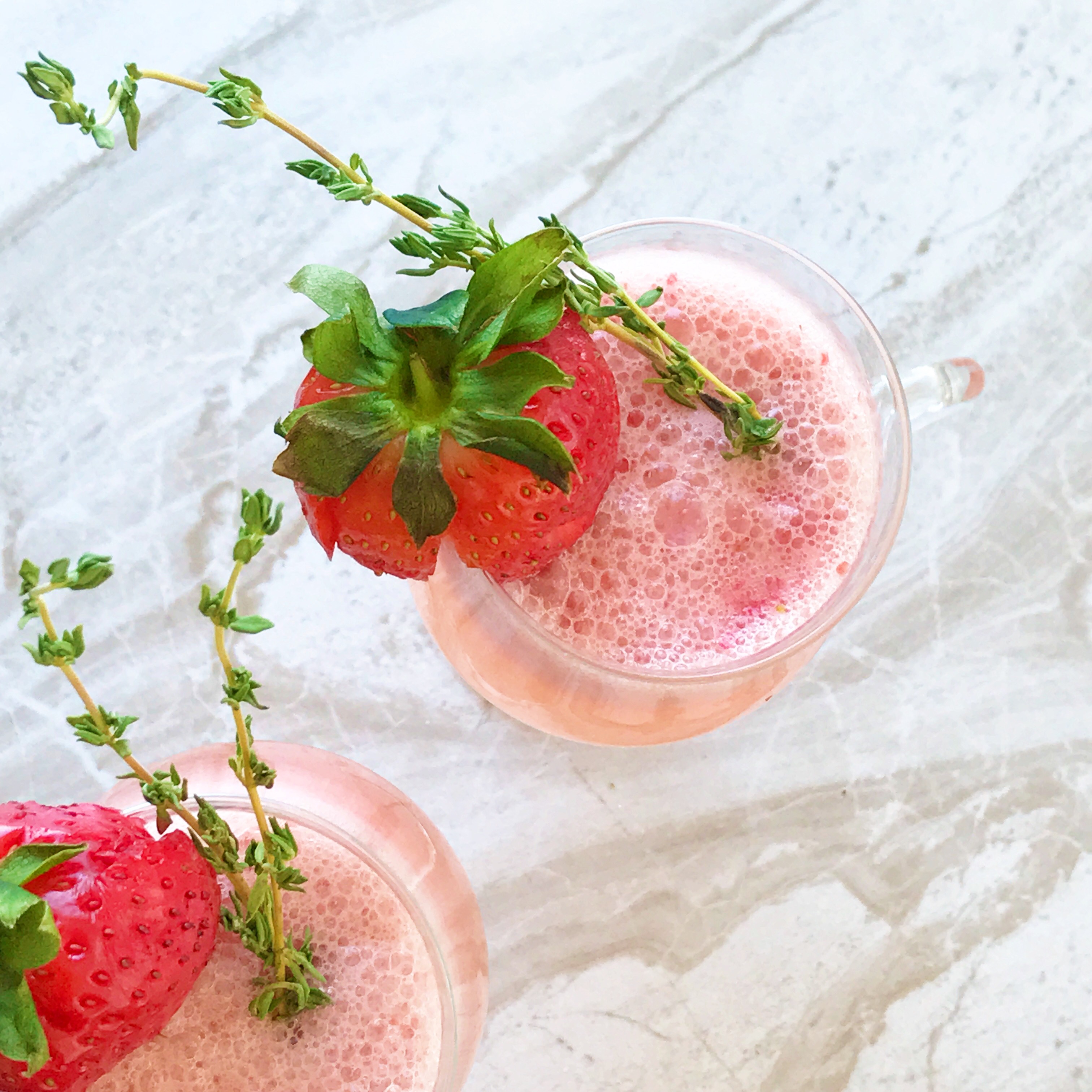 How to make your own lemonade at home with strawberries and coconut water