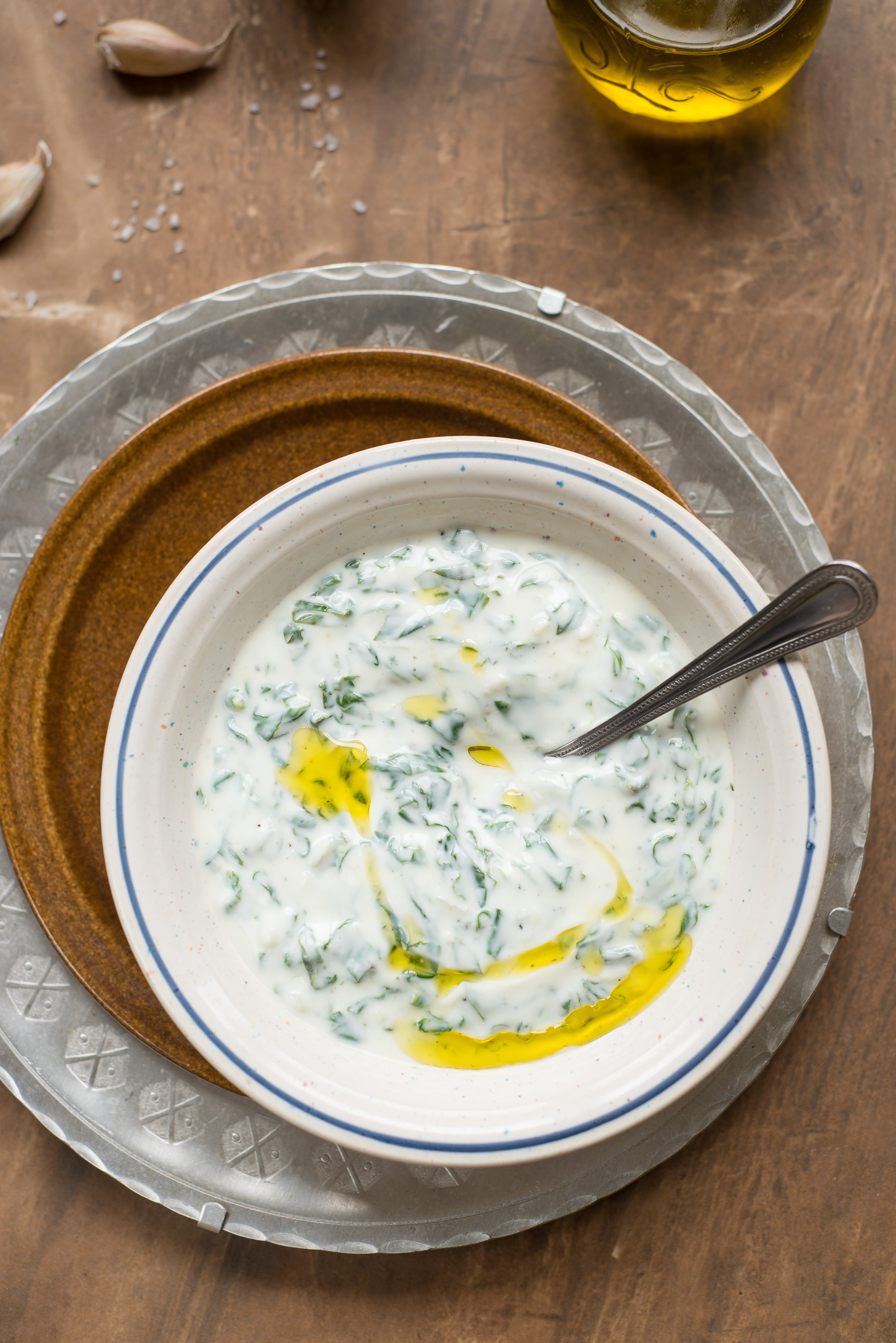 how to make iranian yogurt and spinach dip